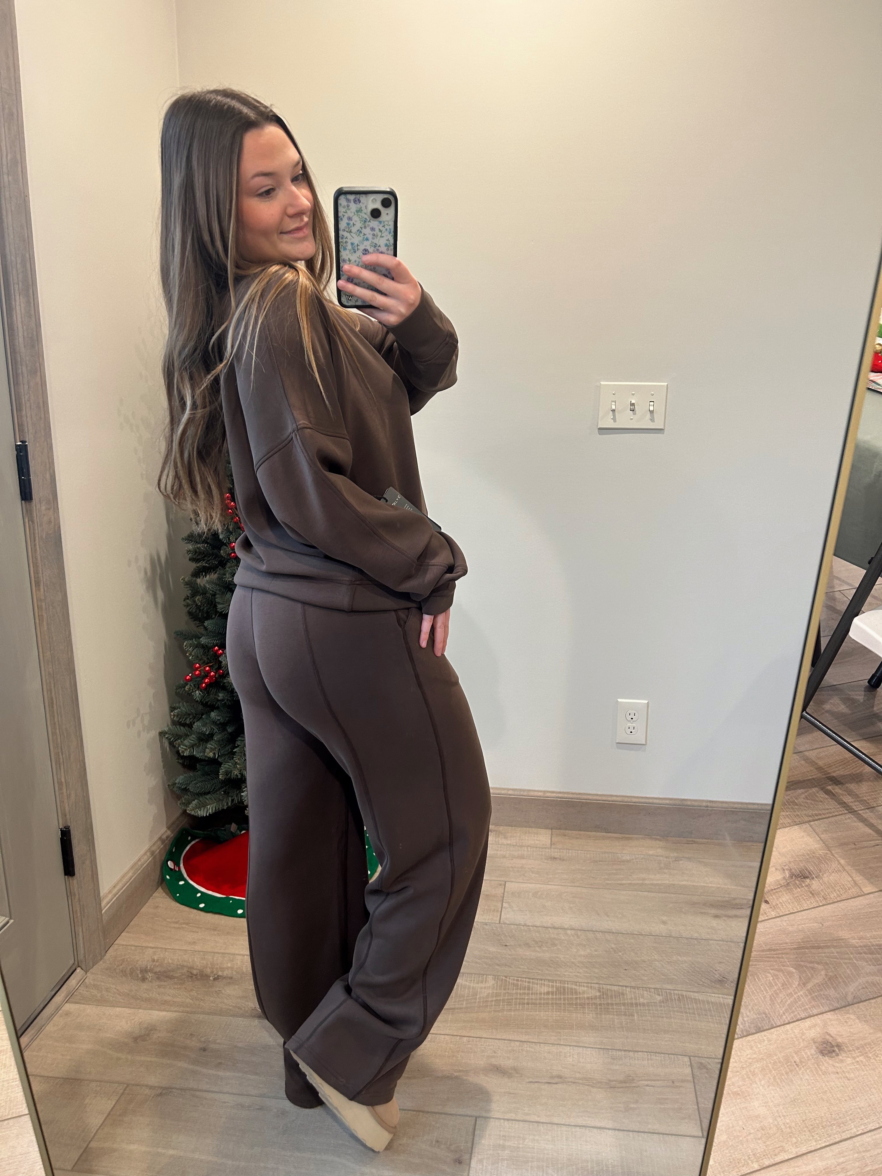Mocha Scuba Sweatpants